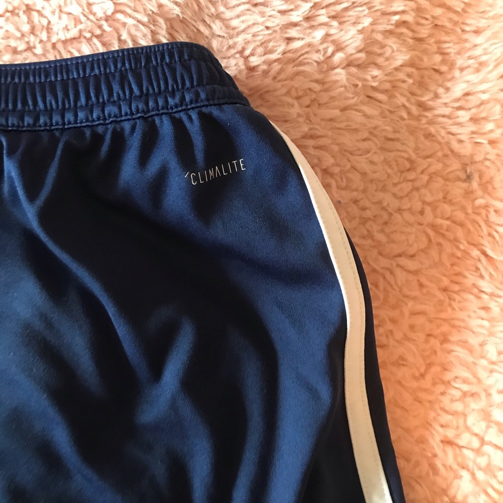 Addias shorts. RARELY WORN - Picture 4 of 5